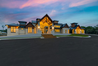 7505 E U.S. 290 Hwy — photo 2