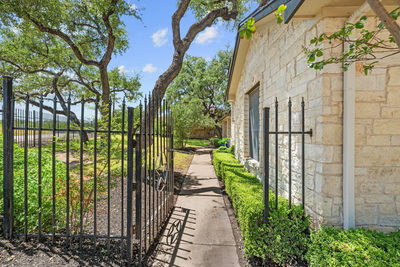 5002 Weletka Dr — photo 2