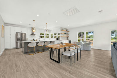 1904 Lakeway Blvd — photo 4