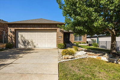 325 Bartlett Peak Dr — photo 2