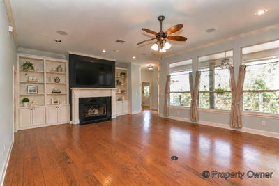 400 Bedford Dr — photo 3