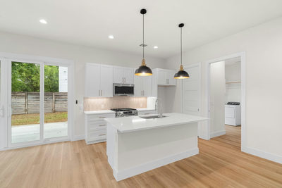 102 W Fawnridge Dr — photo 4