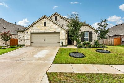 330 Bay Breeze Dr — photo 2
