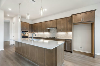16616 Conroe Dr — photo 5