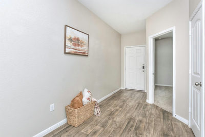 665 Independence Ave — photo 4