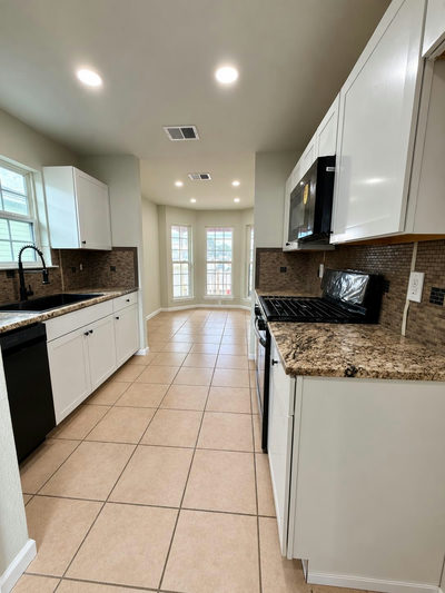 2307 Blue Meadow Dr — photo 4