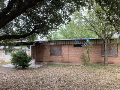 4809 Eastdale Dr — photo 2