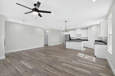 126 W Maple Dr — photo 4