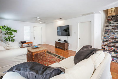 1904 Birds Nest Ct — photo 2