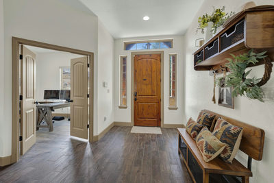 1184 Summit Blf — photo 4