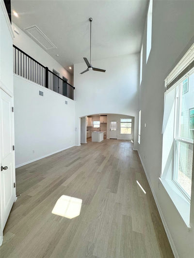 318 Young St — photo 2