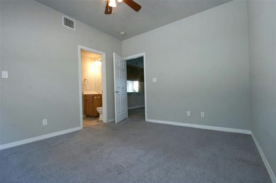 2410 Leon St #202 — photo 5