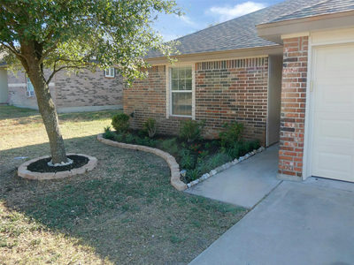 113 SOAPSTONE Dr — photo 2