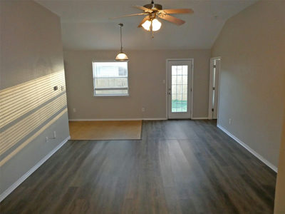 113 SOAPSTONE Dr — photo 3