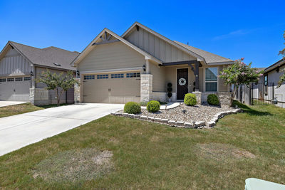 218 Bonnet Blvd — photo 2