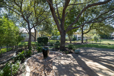 110 Nueces Trl — photo 3
