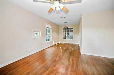 2905 Robinson St #A — photo 2