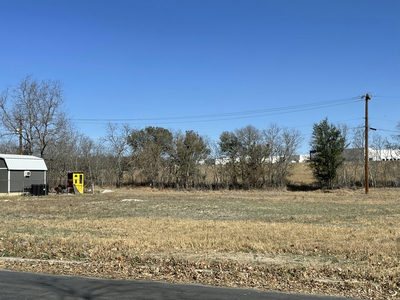 7510 Castle Green Dr — photo 3