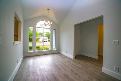131 Stephen Ct — photo 3