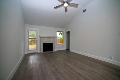 131 Stephen Ct — photo 4