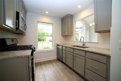 131 Stephen Ct — photo 2