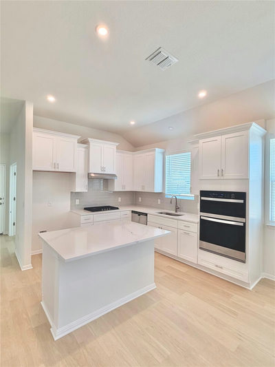 6191 Marsh Ln — photo 2