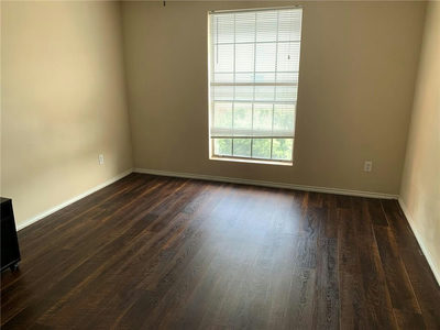 2401 Leon St #310 — photo 4