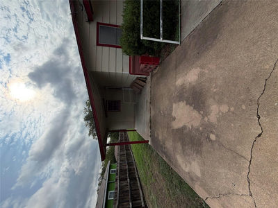 7305 Providence Ave — photo 3