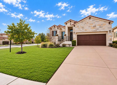 403 Indianwood Dr — photo 2