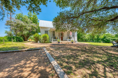 700 Bayley St — photo 2
