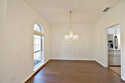 8531 Delavan Ave — photo 5