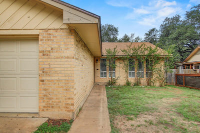 5626 Wagon Train Rd — photo 2