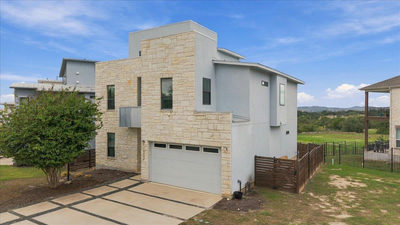 16404 Sydney Carol Ln — photo 2