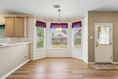 409 Keenland Dr — photo 5