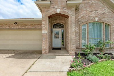 200 Glacier Dr — photo 2