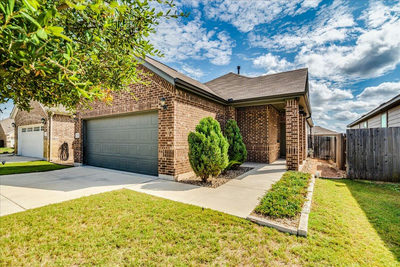 125 Boxwood Dr — photo 2