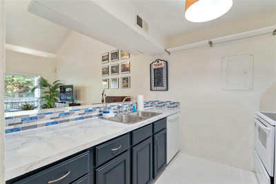 1818 S Lakeshore Blvd #27 — photo 4
