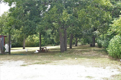 310 W Highway 290 Hwy W #A & D — photo 2