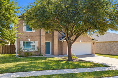 807 Yellowstone Dr — photo 2