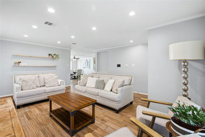807 Yellowstone Dr — photo 4