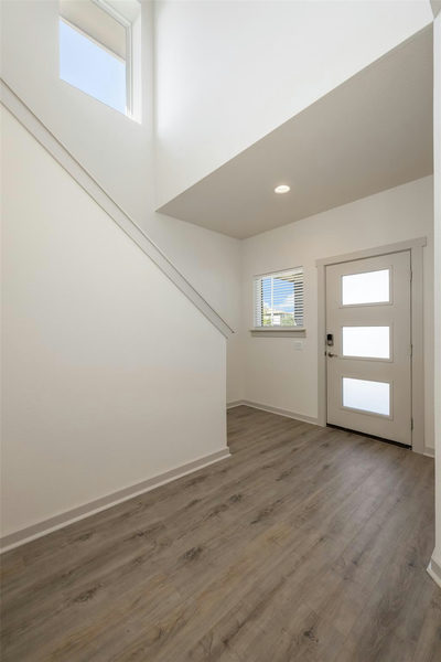8301 Mimi Ln — photo 3