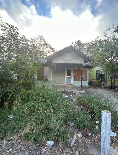 412 Conner St — photo 2