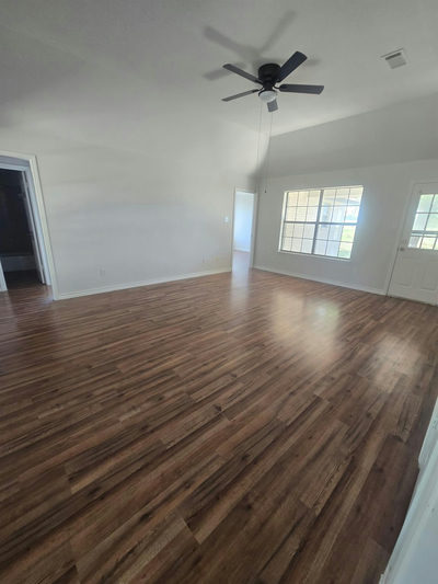 1019 San Jacinto St — photo 2