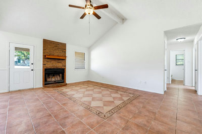 117 E Blancas Dr — photo 4