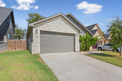 2139 Blackhawk Loop — photo 2