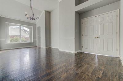 7012 Thistle Hill Way — photo 5