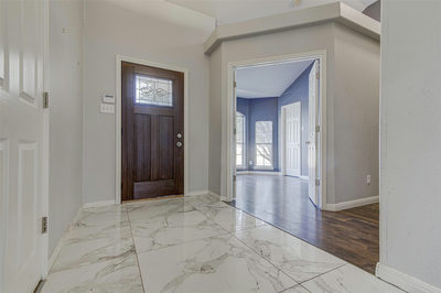 7012 Thistle Hill Way — photo 3