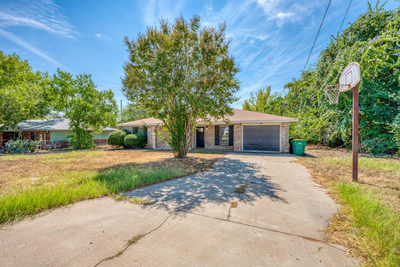 1108 Cedar Dr — photo 3