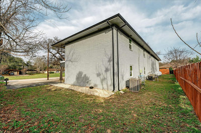 306 Calhoun Dr — photo 3