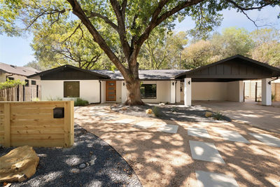 2620 Pecos St — photo 2